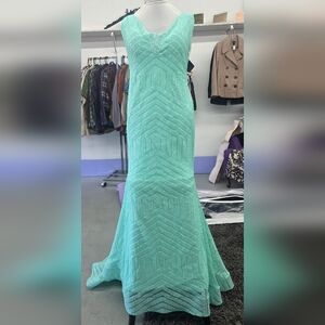 Elegant Mint Green Evening Gown